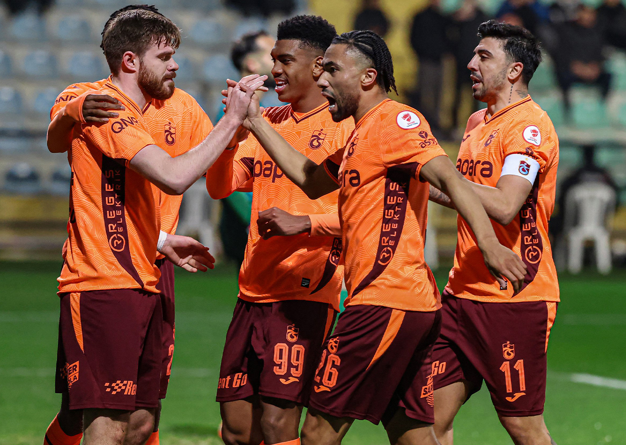 Trabzonspor, İstanbulspor'u farklı yendi