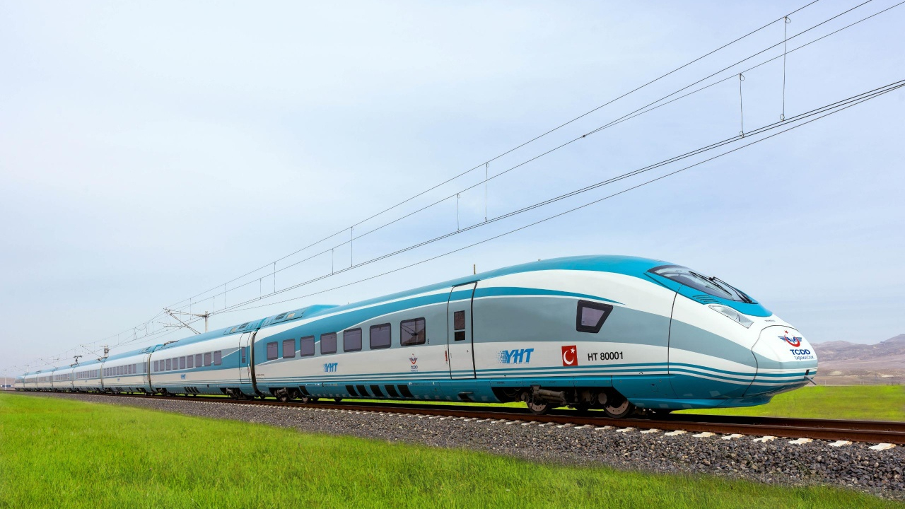 Yüksek hızlı tren biletlerine yeni yıl zammı: Ankara-İstanbul 930 TL oldu