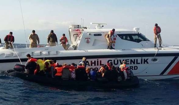 İzmir'de 129 kaçak göçmen yakalandı...