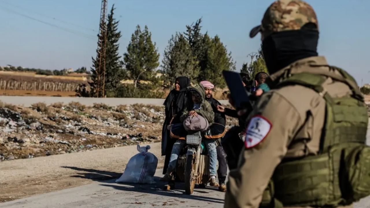 Terör örgütü YPG geri çekiliyor, Suriye ordusu sahaya iniyor! Şam’dan net mesaj: Egemenlik yeniden kurulacak...