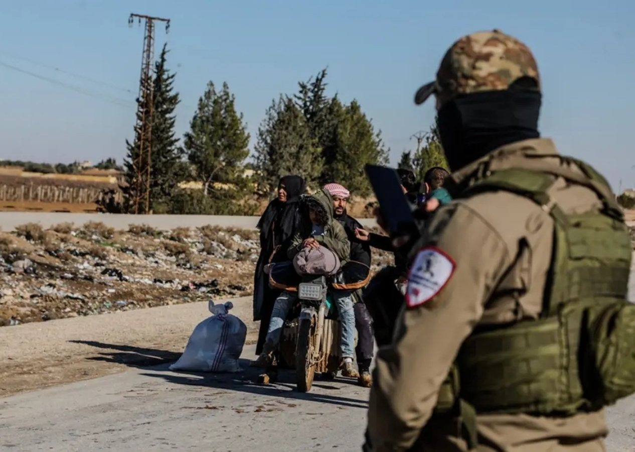 Terör örgütü YPG geri çekiliyor, Suriye ordusu sahaya iniyor! Şam’dan net mesaj: Egemenlik yeniden kurulacak...