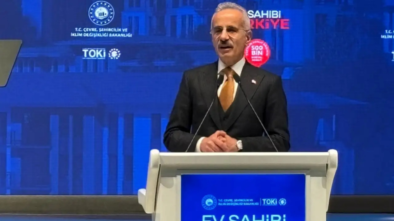 Trabzon'a dev yatırım paketi! Bakan Uraloğlu duyurdu: Ankara Trabzon arası 4,5 saate iniyor