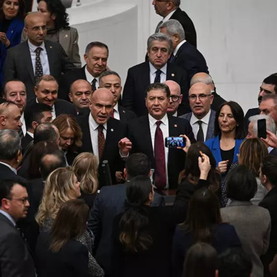 TBMM'de sahte pusula gerginliği! MHP'li Celal Adan isyan etti: Bunu yapan ahlaksızdır!