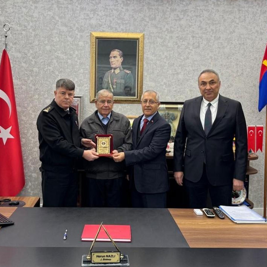 Fedakarlığı duygulandırdı! 70 milyon TL'lik mal varlığını jandarmaya bağışladı