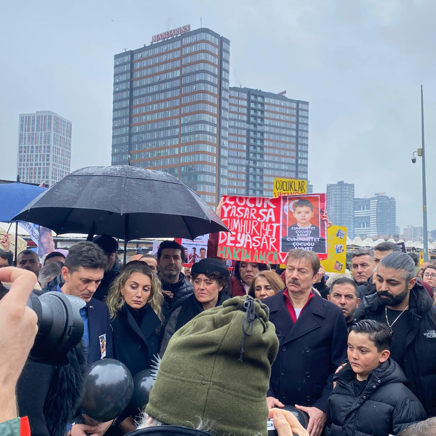 Ahmet Minguzzi'nin ölüm yıldönümünde tek yürek! Evladının kanının döküldüğü yerde haykırdı: Bu karar vicdansızlık