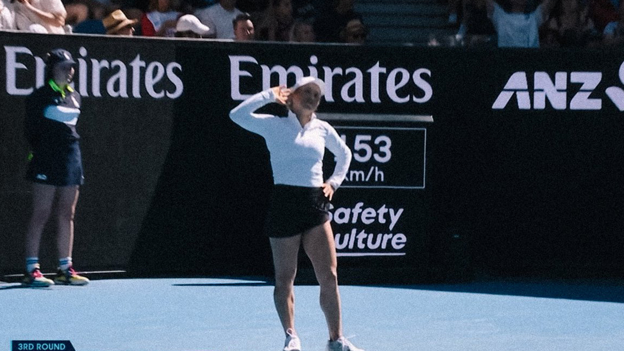 Zeynep Sönmez'i eleyen Kazak tenisçi Yulia Putintseva'dan Türk izleyicilere büyük saygısızlık