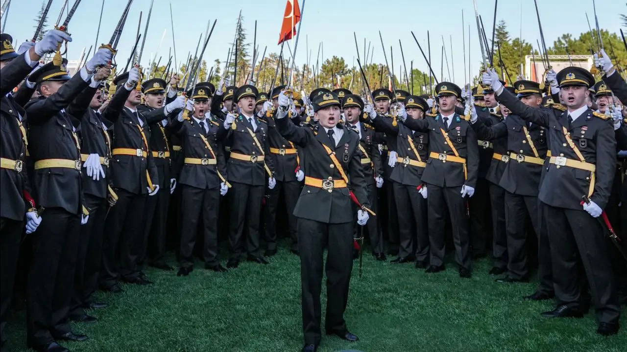 Korsan yemin eden teğmene 'göreve iade' kararı! Milli Savunma Bakanlığı itiraz edecek