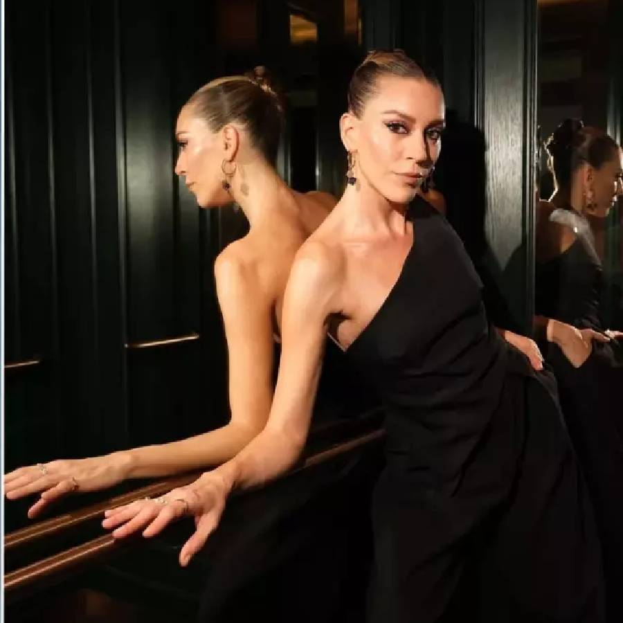 Sinem Kobal'dan “YPG’ye destek” iddiasına sert tepki: Atatürklü paylaşım: “Ne mutlu Türküm diyene”