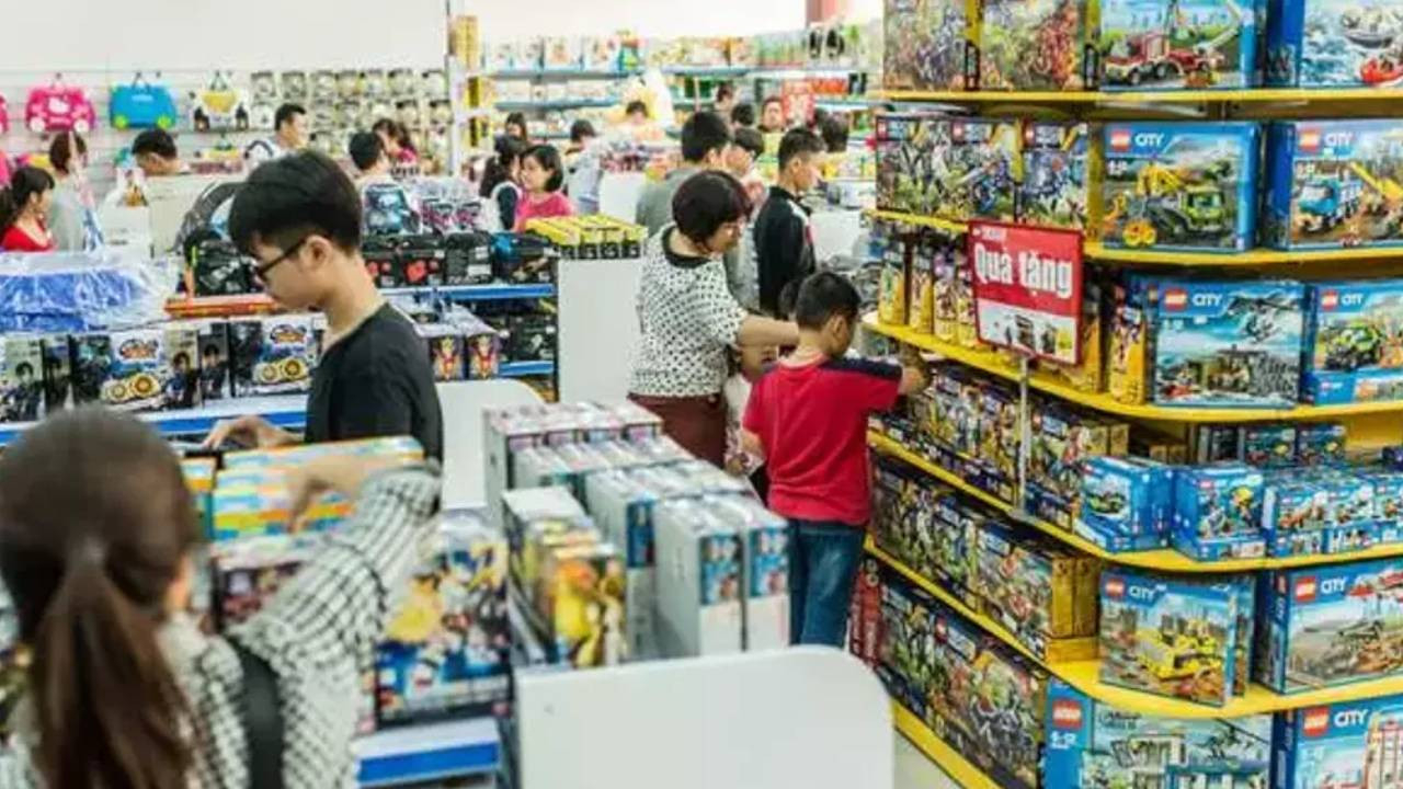 Çocukların vazgeçilmez rotasıydı: 40 yıllık oyuncak zinciri iflas bayrağını çekti!