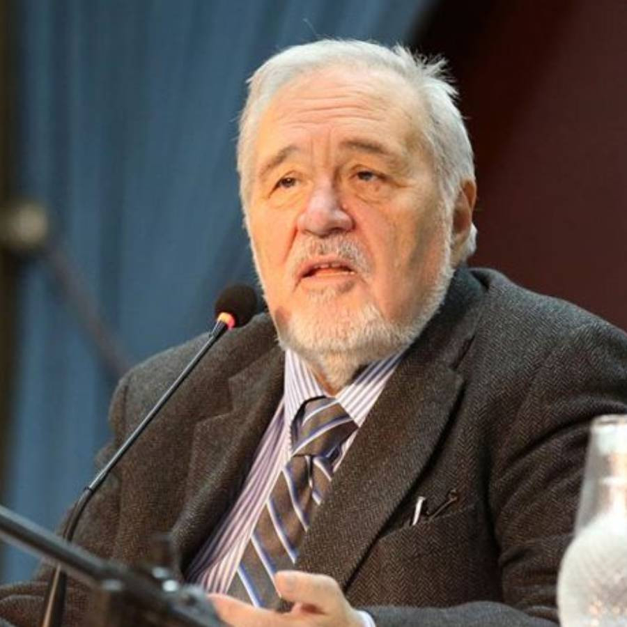İlber Ortaylı bayrak provokasyonuna ateş püskürdü: 'Bayrak inmez, Türkiye'de yapılacak en son şey bu!'