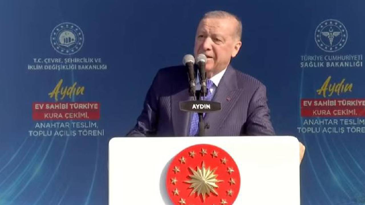 Erdoğan Özgür Özel’i bombaladı: “Deprem konutları yapılırken neredeydiniz?"