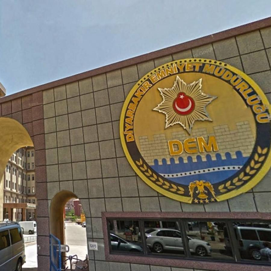 Son dakika: Diyarbakır Emniyet binasına saldırı! İlk açıklama geldi
