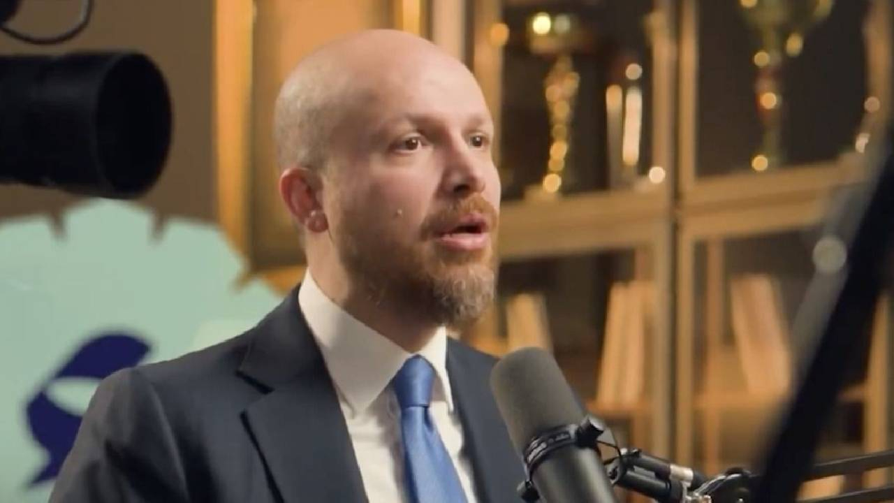 Gündem olan ‘su’ anı çözüldü... Herkesin konuştuğu o görüntü: Erdoğan neden oğlunun verdiği suyu içti: Bilal Erdoğan ilk kez konuştu