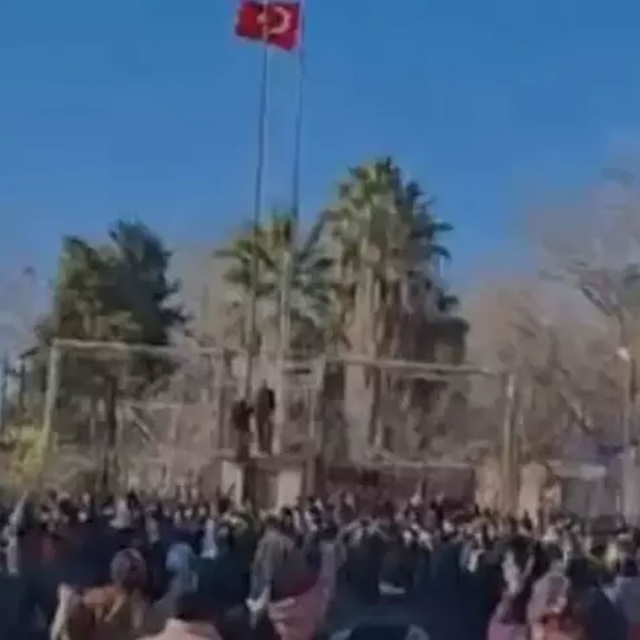 Türk bayrağına yapılan hain saldırıda yeni gelişme: Gözaltı sayısı 69'a yükseldi, 8 şüpheli tutuklandı