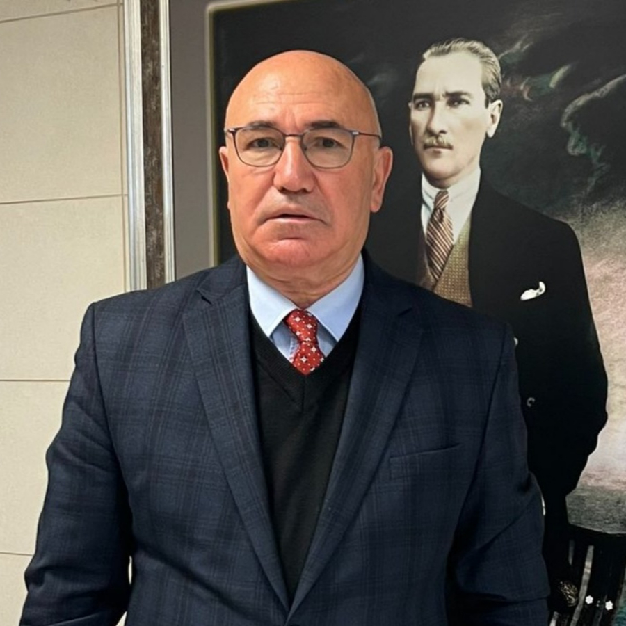 Mahmut Tanal Türk'üm demekten utanıyor mu? "Ne mutlu Türk milletinin eşit yurttaşıyım diyen herkese"