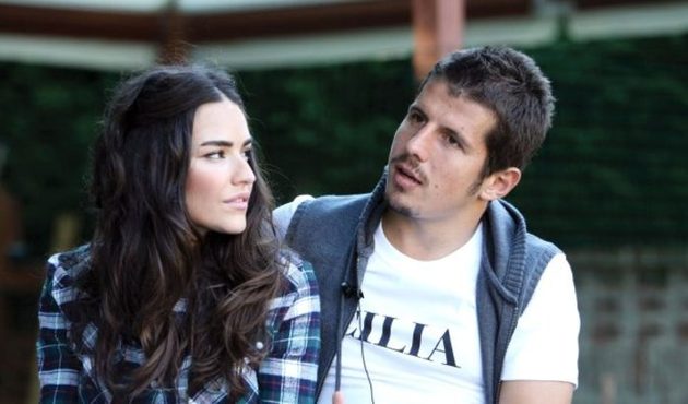 Emre Belözoğlu'ndan eşine, servet değerindeki doğum hediyesi!