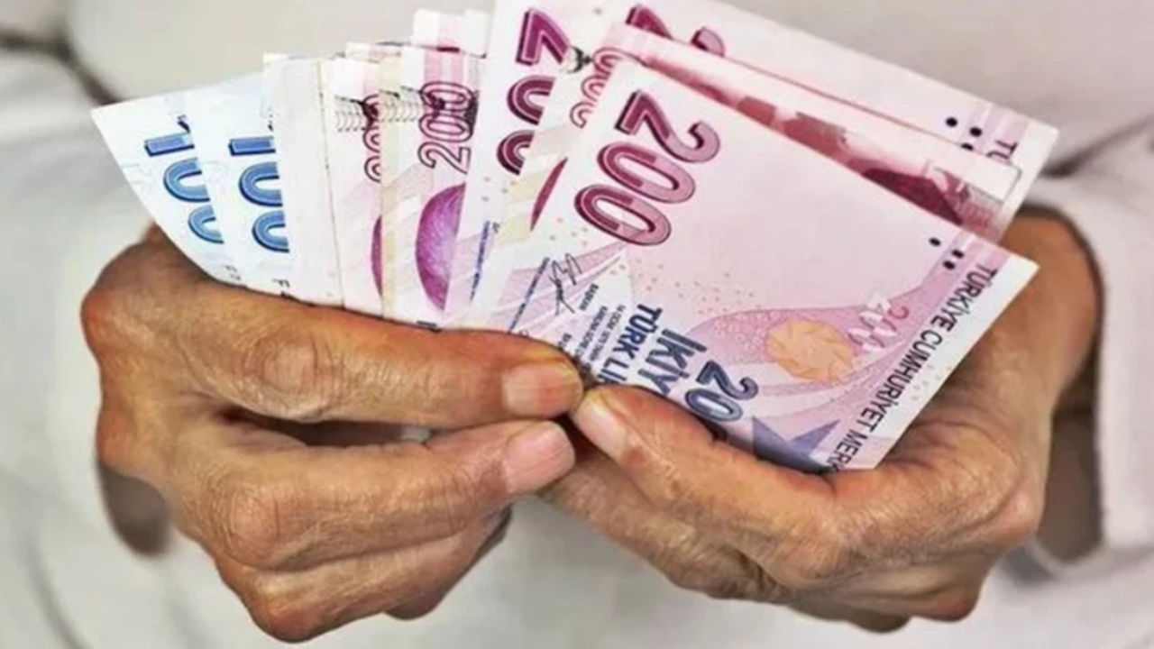 Her an hesaplarınıza yatabilir...20 bin TL altında emekli maaşı alanları ilgilendiriyor