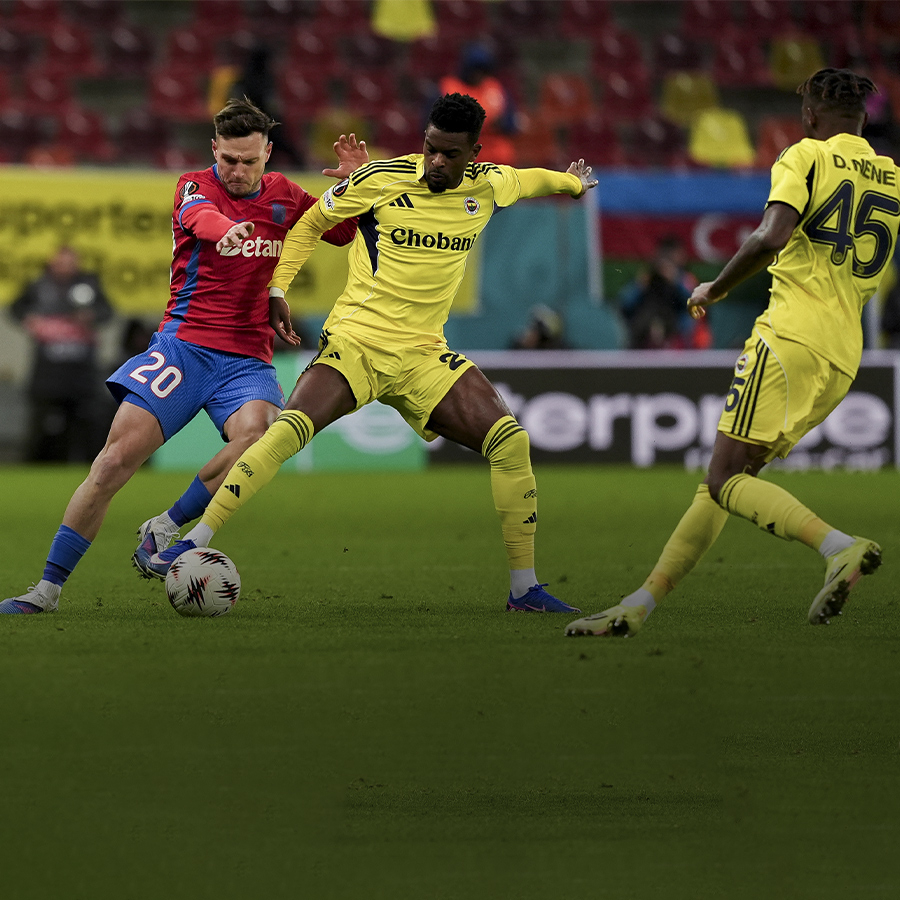 Fenerbahçe deplasmanda Steaua Bükreş ile berabere kaldı