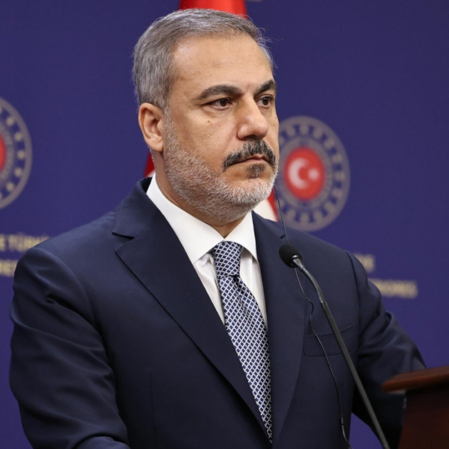 Bangladeş Dışişleri Bakanı Rahman ile ortak basın toplantısı... Dışişleri Bakanı Hakan Fidan'dan Orta Doğu'da barış çağrısı: "Savaşa bir an önce son verilmeli"
