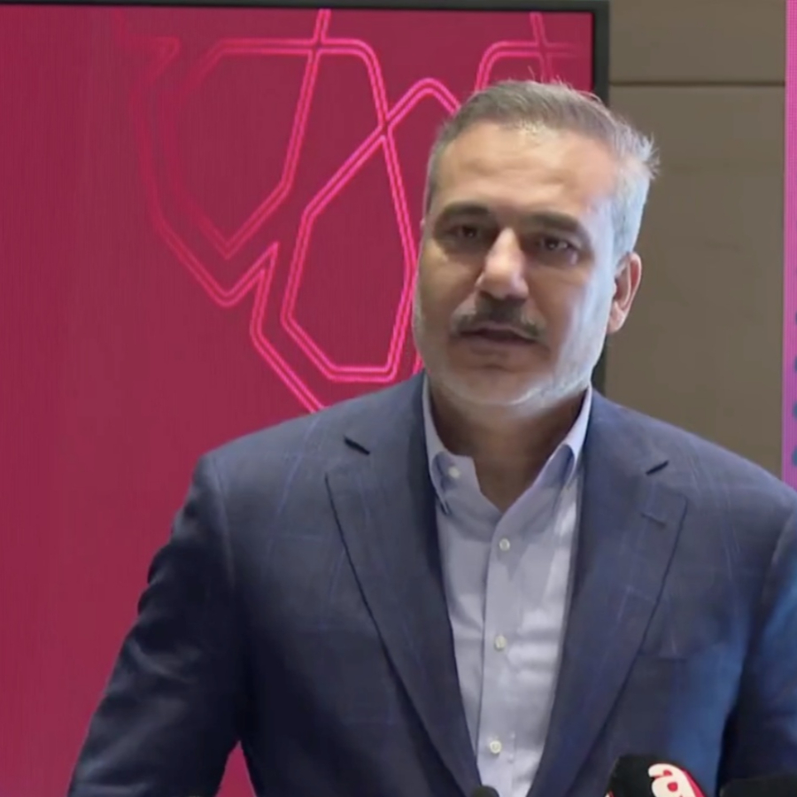 TÜGVA İhtisas Akademi 2026 başladı! Hakan Fidan'dan gençlere dava çağrısı: Bananecilikten ve bencillikten uzak durun!