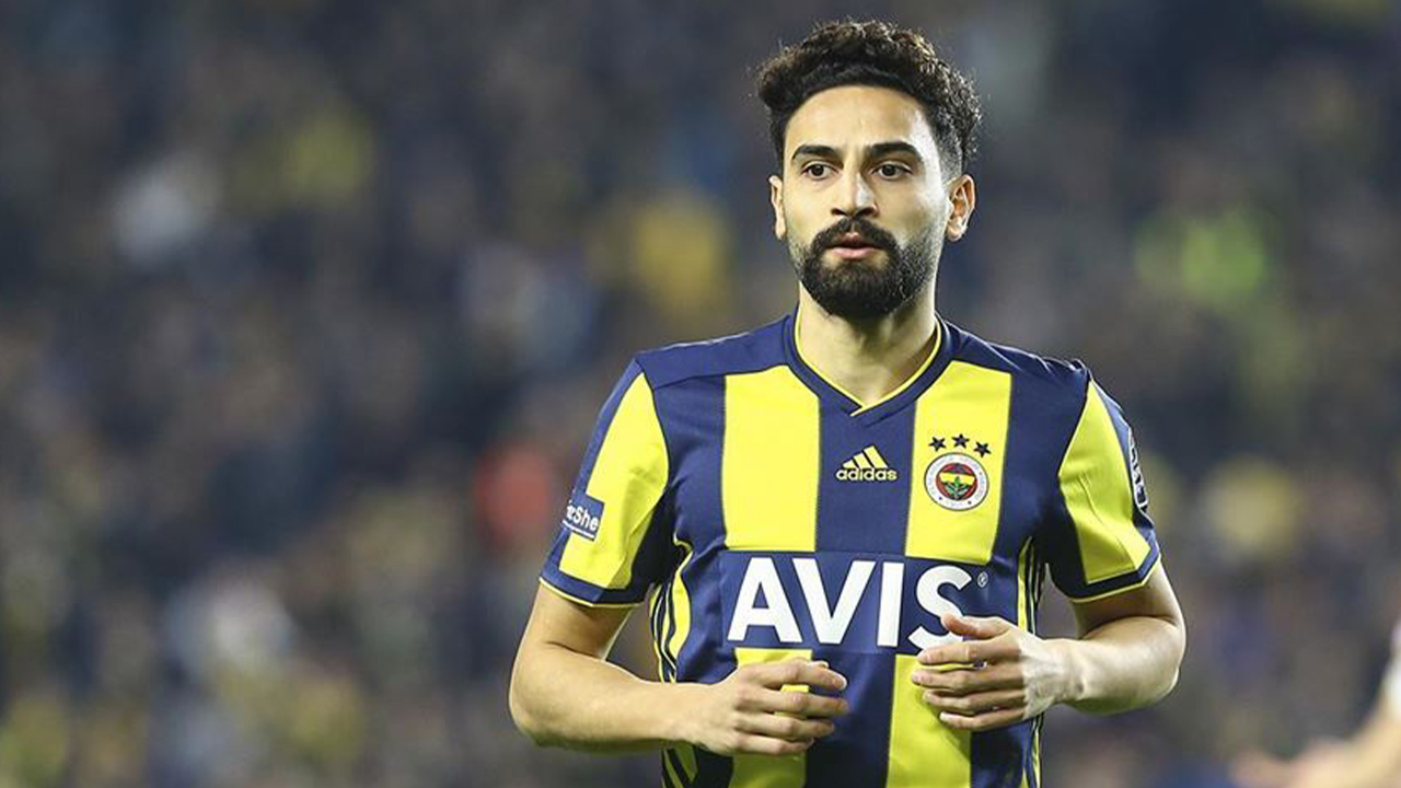 29 yaşında futbolu bırakan Mehmet Ekici sahalara geri döndü