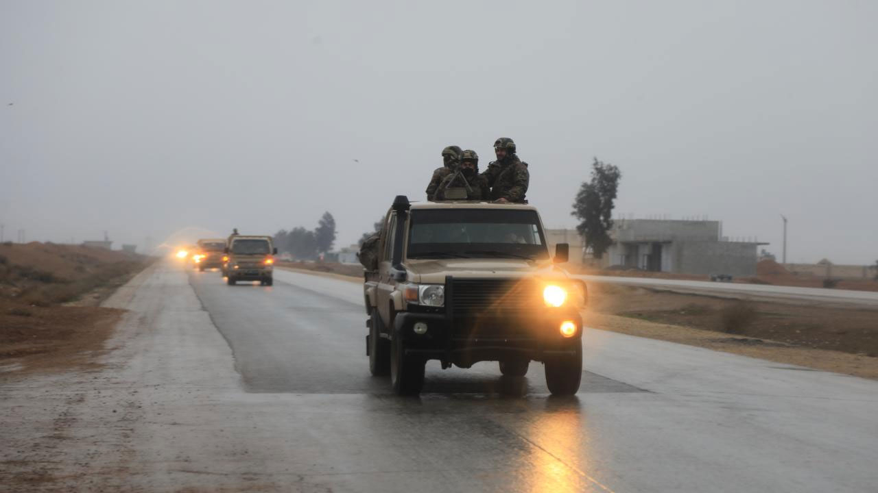 PKK’nın Rojava rüyası bitti! Suriye güçleri sınırımızdaki Ayn el arab şehrine girdi