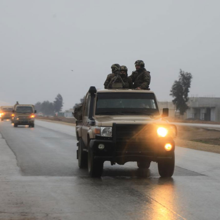 PKK’nın Rojava rüyası bitti! Suriye güçleri sınırımızdaki Ayn el arab şehrine girdi