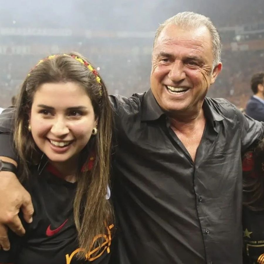Dolandırıcılar Buse Terim'e dadandı: Korkuyorum