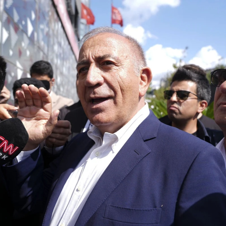 Gürsel Tekin belgeleri açıkladı! Partide göreve atanmalarının önünü CHP Genel Merkezi açmış!