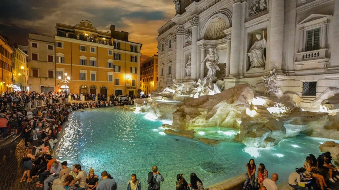 Turistler 2 euro ödeyecek! Roma'nın tarihi "Aşk Çeşmesi" artık ücretli