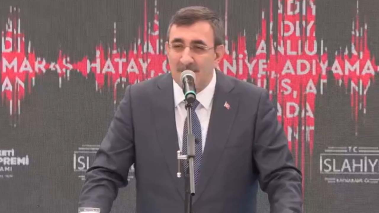 Fatma Şahin sosyal medya hesabından paylaştı: Gaziantep Büyükşehir Belediyesi’nin yatırım sırrını Cevdet Yılmaz açıkladı