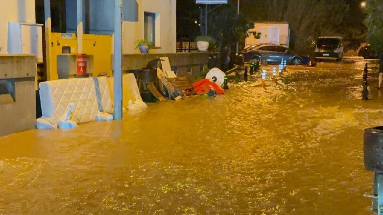 Bodrum'u sel vurdu, evler ve iş yerlerini su bastı! Birçok vatandaş ekipler tarafından kurtarıldı