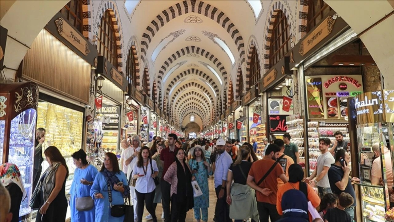 313 Milyon TL'lik dev vurgun...Sahte sitelerle vatandaşı dolandırdılar, Kapalı Çarşı'da akladılar