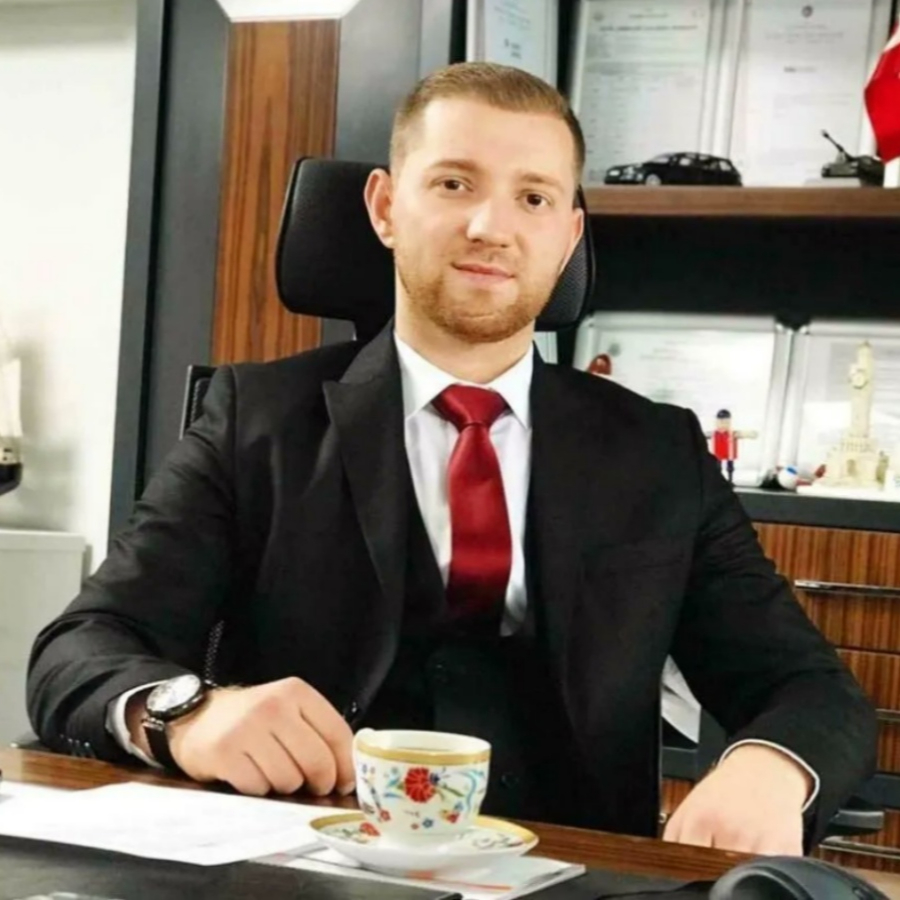 Telefonundan müstehcen çocuk görüntüleri çıktı... Kızılay Hendek Şube Başkanı Recep Yarıcı kovuldu!