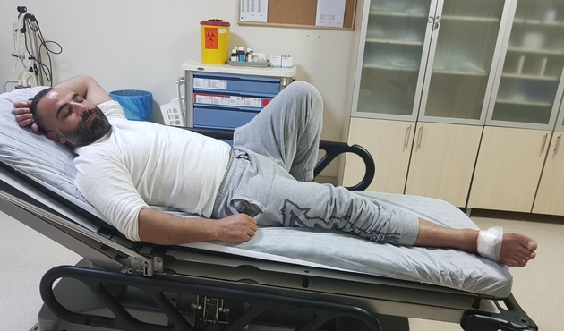 Dünya Kickboks şampiyonu Cesur Turgay kazara kendisini vurdu...