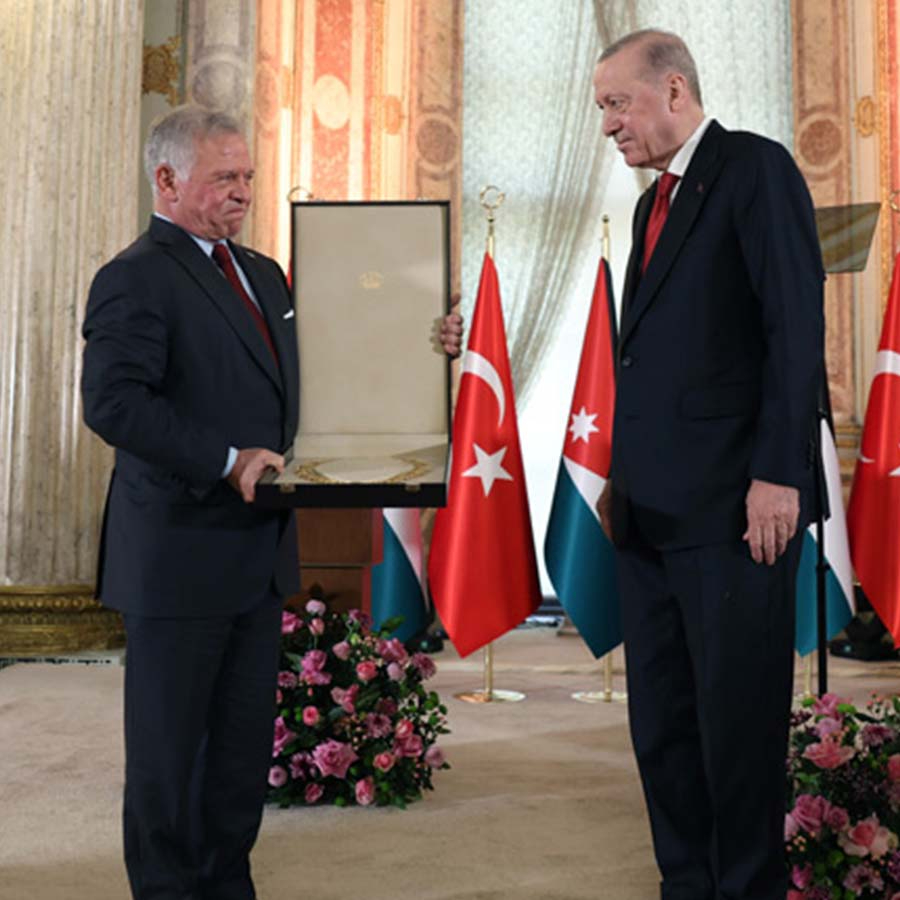 Ürdün Kralı II. Abdullah tarafından Cumhurbaşkanı Erdoğan'a "Hüseyin Bin Ali Nişanı" takdim edildi