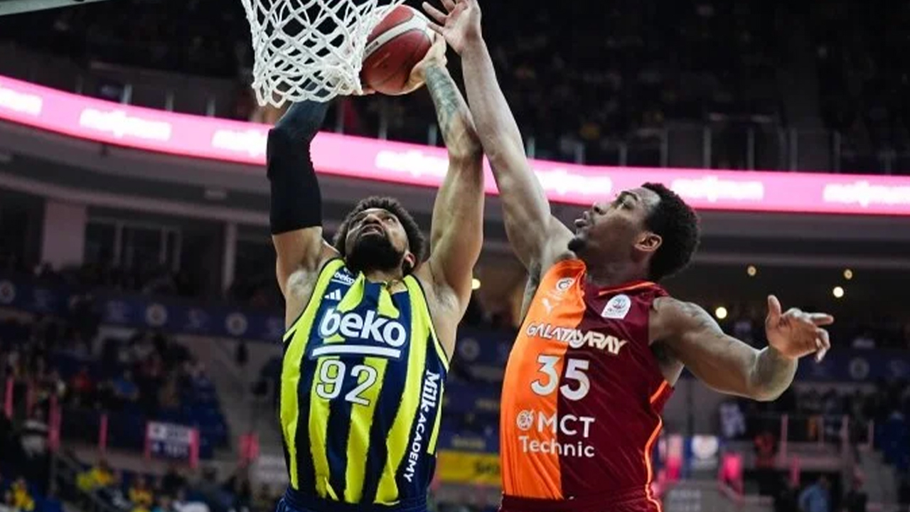 Fenerbahçe Beko, derbide Galatasaray'ı mağlup etti