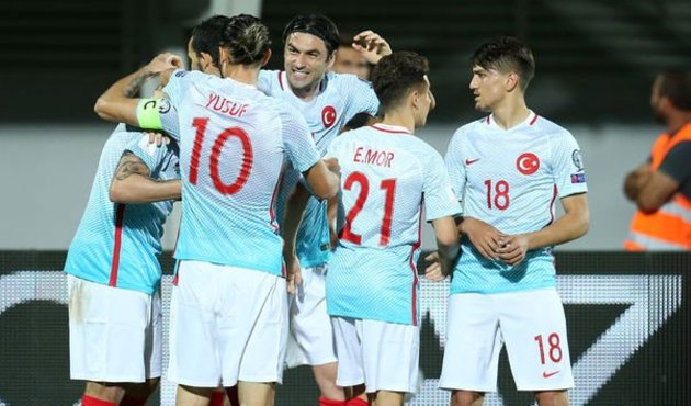 Fenerbahçe'den ortalığı ayağa kaldıracak transfer!