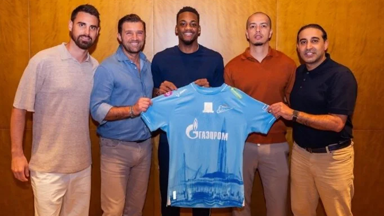 Zenit Jhon Duran'ı kadrosuna kattığını açıkladı