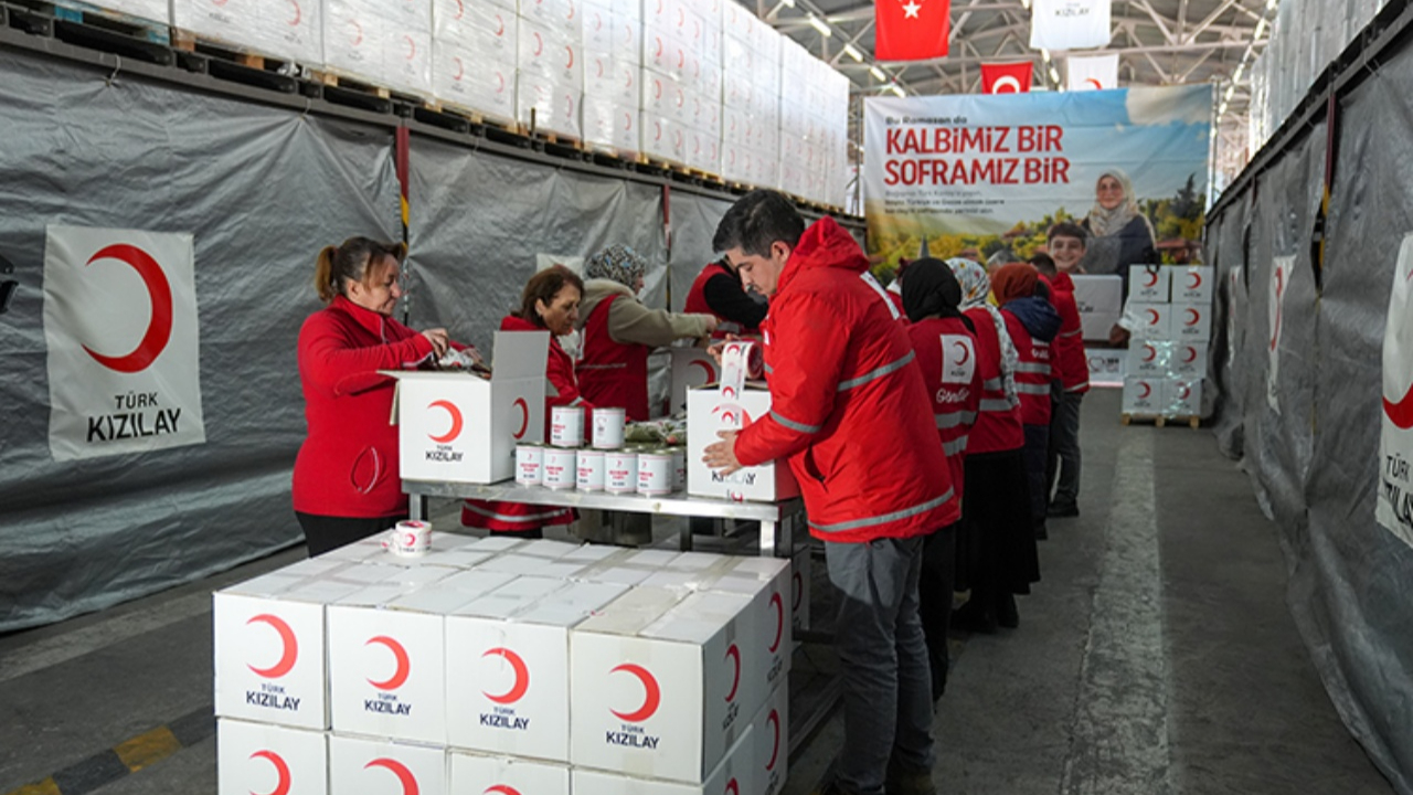 Türk Kızılay, Ramazan'da 1,7 milyar TL destekle 7,5 milyon kişiye ulaşacak