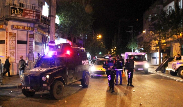 Diyarbakır’da hava destekli dev asayiş uygulaması...