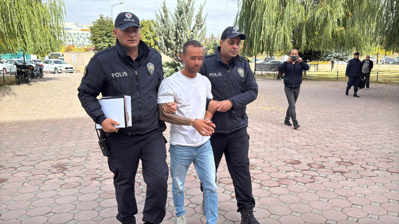Sivasta şehit babasına dilenci diyen şahıs vuruldu