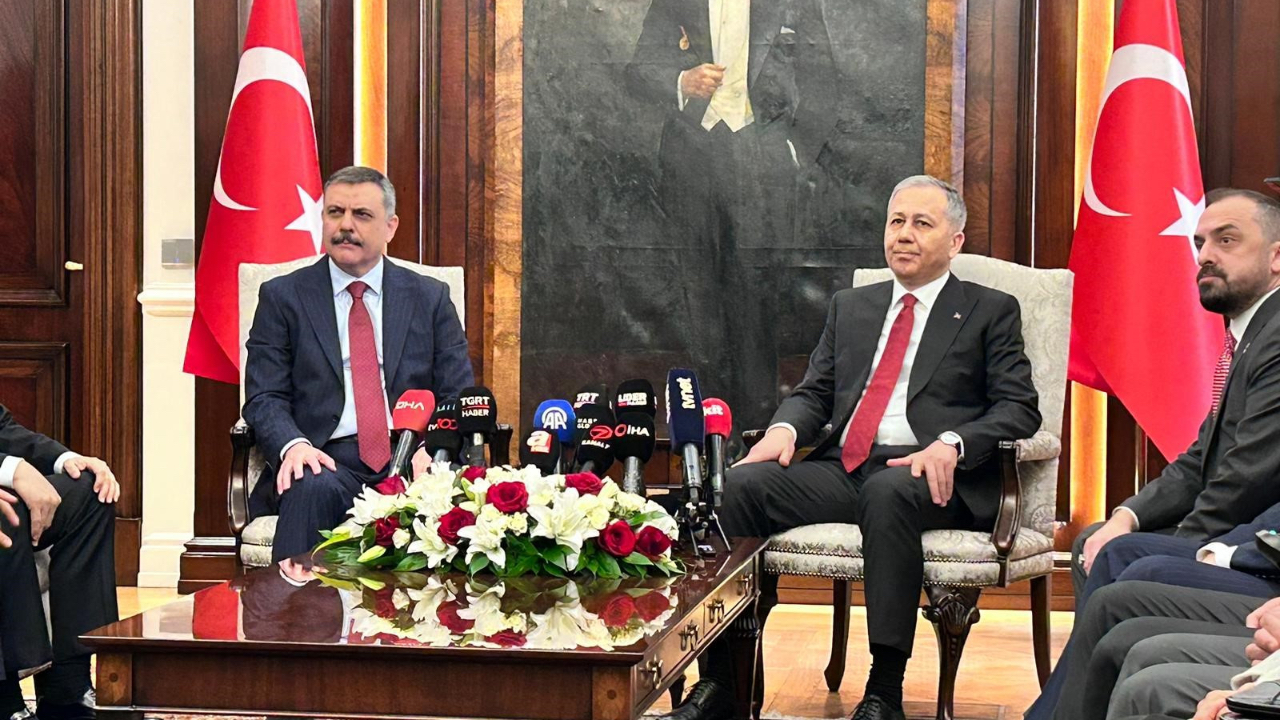 Devir teslim töreni: Mustafa Çiftçi İçişleri Bakanlığı'nı devraldı