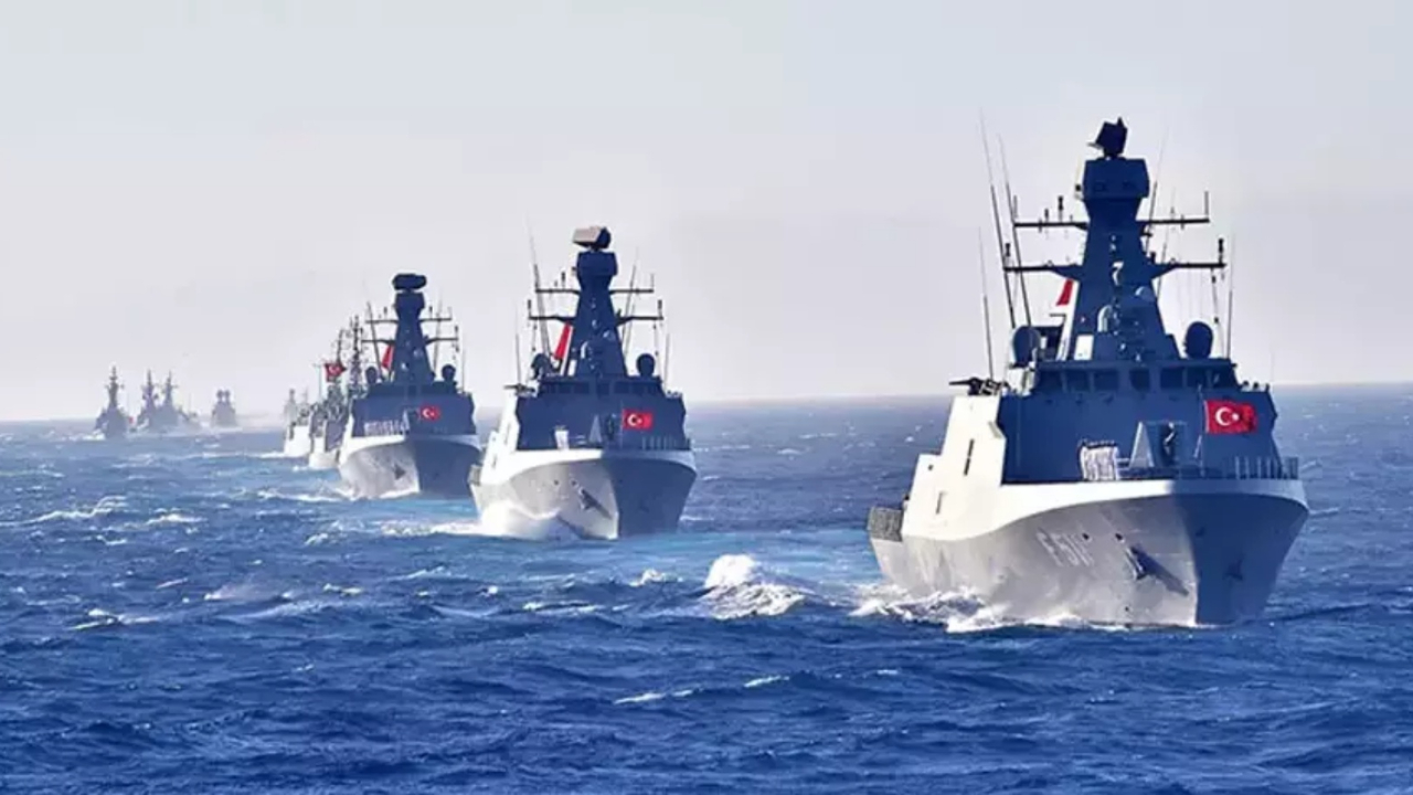 "TSK savaş gemilerini satıyor" iddiası sonrası MSB'den açıklama! "Tersanelerimizde aynı anda 39 geminin inşası sürüyor!