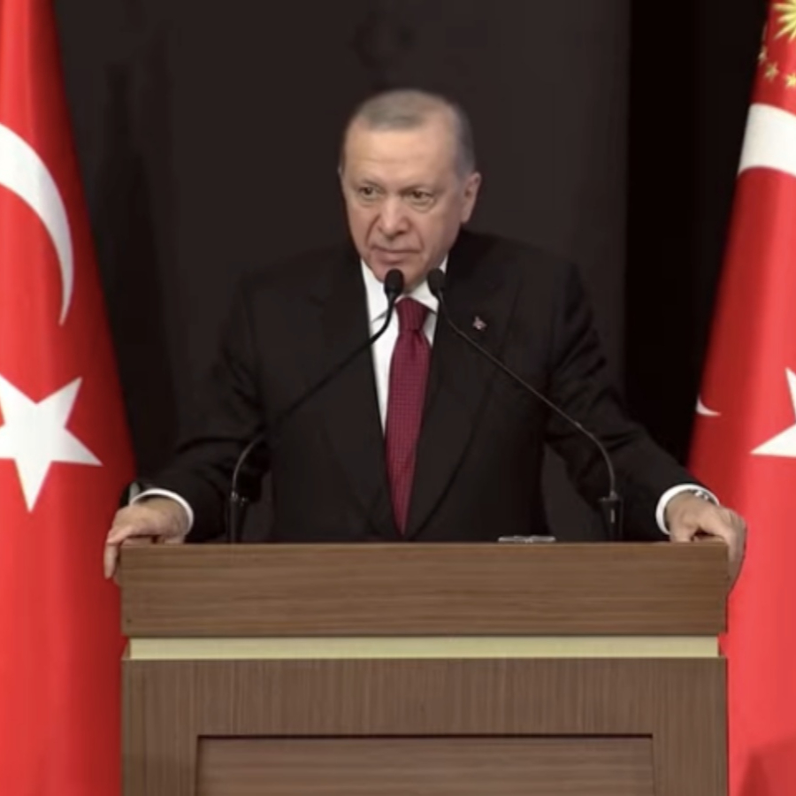 Cumhurbaşkanı Erdoğan'dan CHP'nin vandallığına tepki! "Bu gidişi durdurmaya sizin gücünüz yetmez Özgür! Meclis'e terör estirmeye mi geldiniz?"