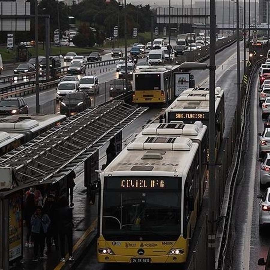 İstanbul Büyükşehir Belediyesi'nden toplu ulaşıma yüzde 20 zam! 16 Şubat'tan itibaren geçerli olacak