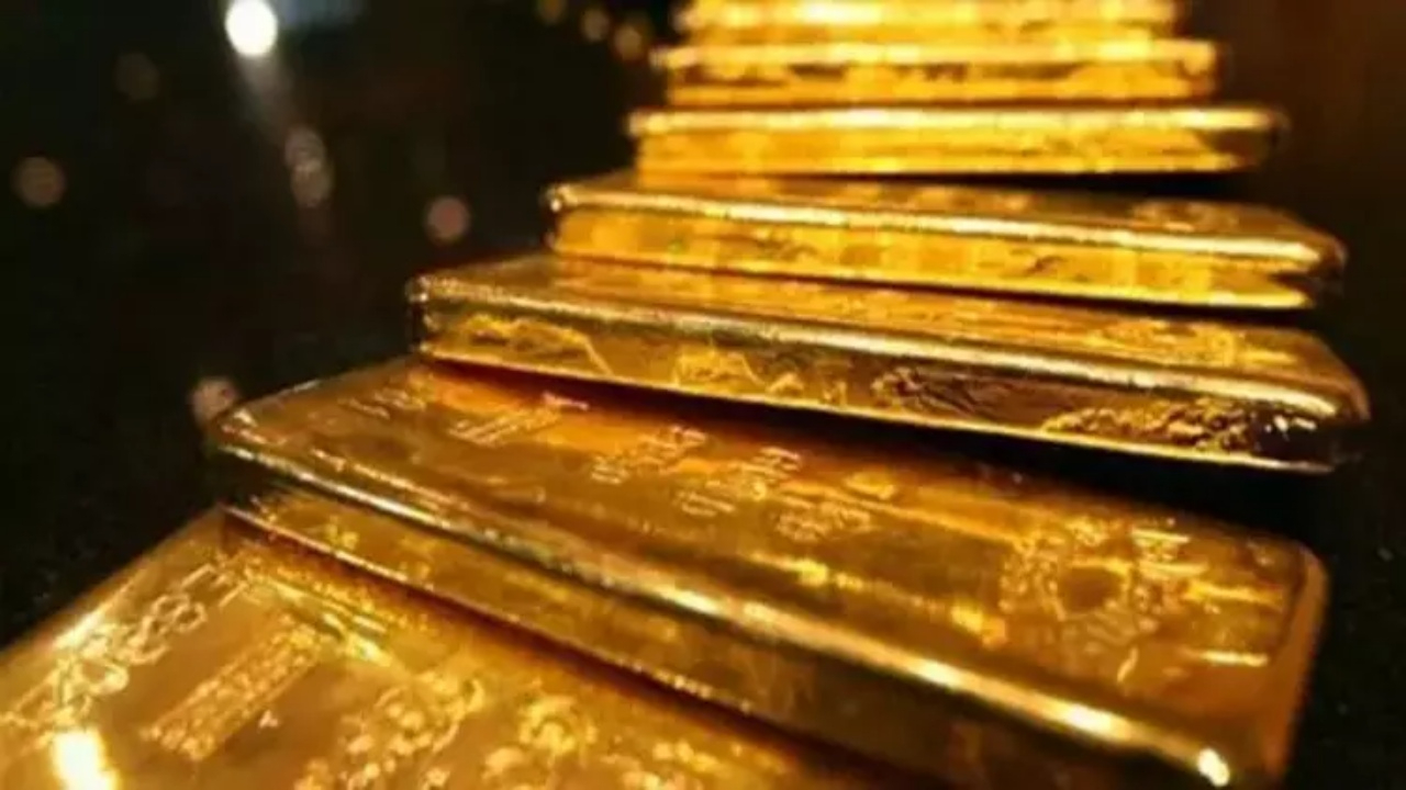 Piyasalar tepetaklak! Altın fiyatları sert düştü, yeni günde toparladı