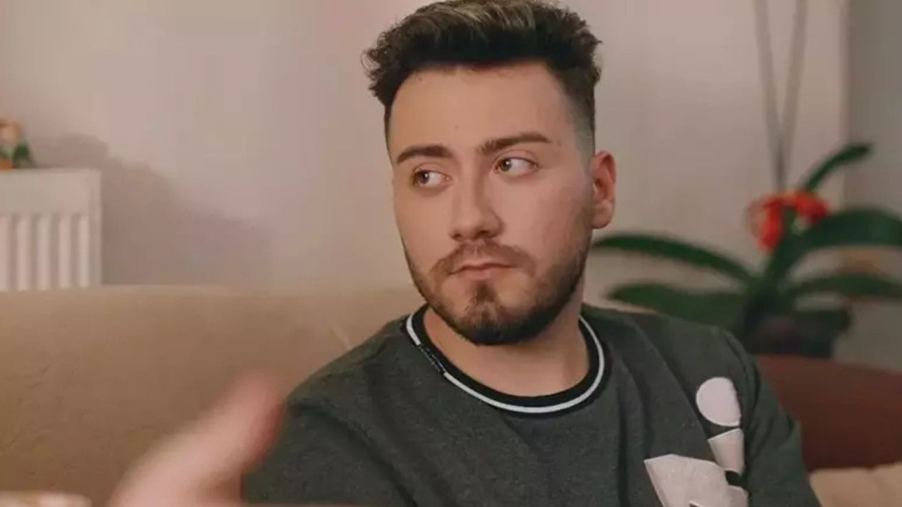 Fenomen Enes Batur'a yurt dışına çıkış yasağı