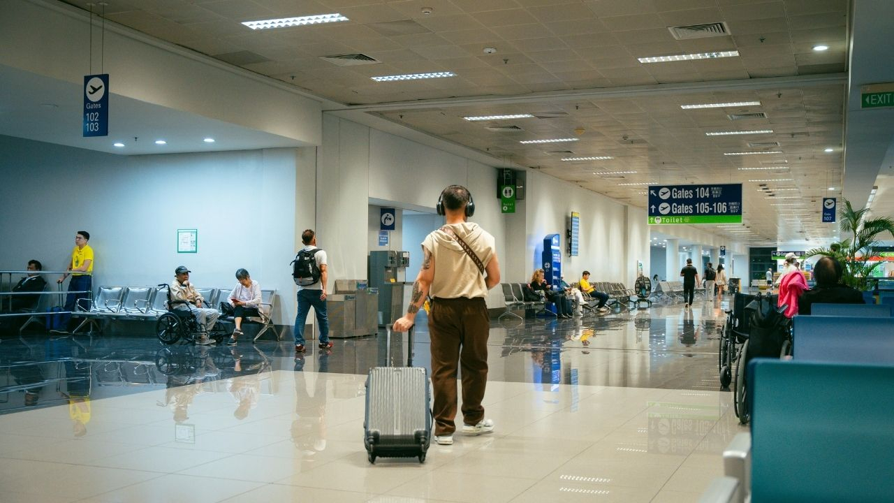 Uçağa bunlarla binmeyin! Uçakta taşınması yasak 14 eşya