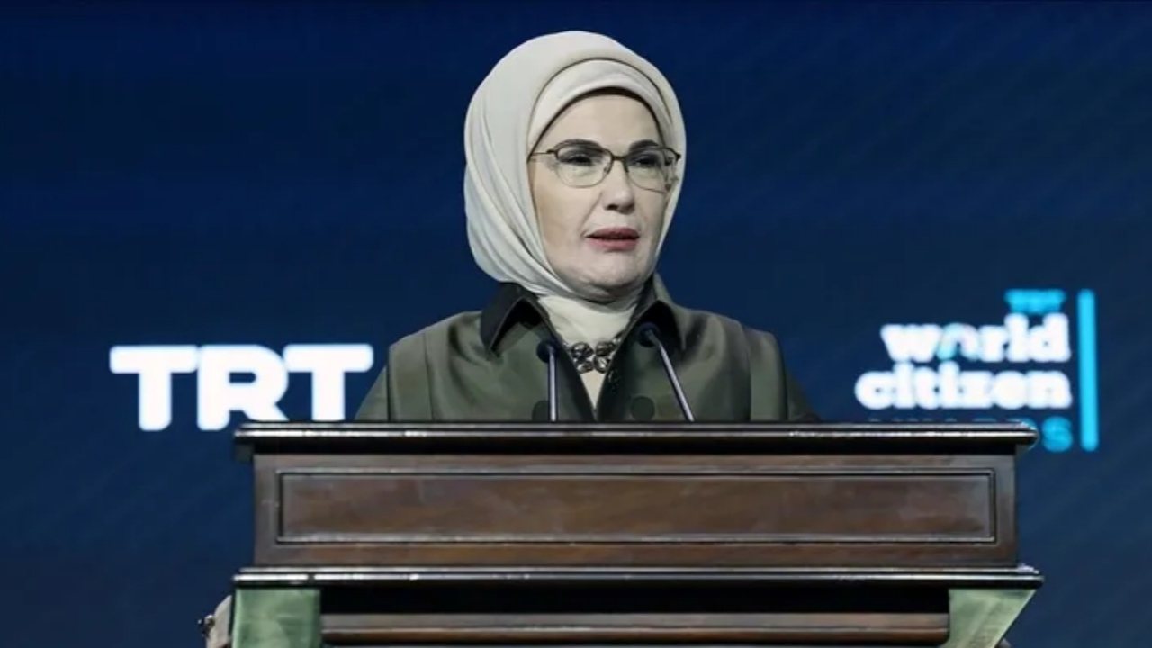Emine Erdoğan'dan TRT World Citizen Awards'a ilişkin paylaşım: "Her insan kendi hikayesinin kahramanı"